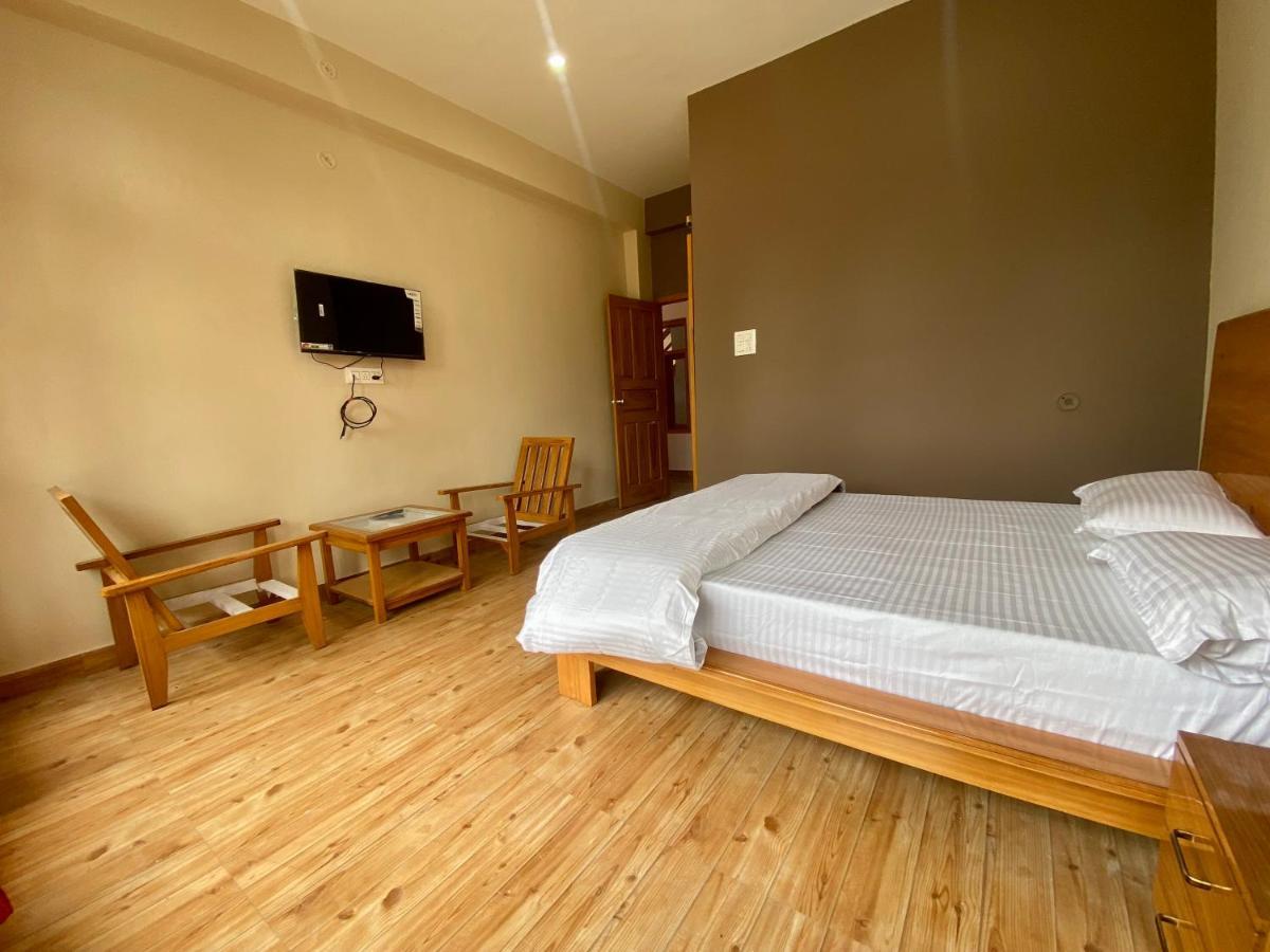 Munsyari Hotel Mansarovar Inn מראה חיצוני תמונה