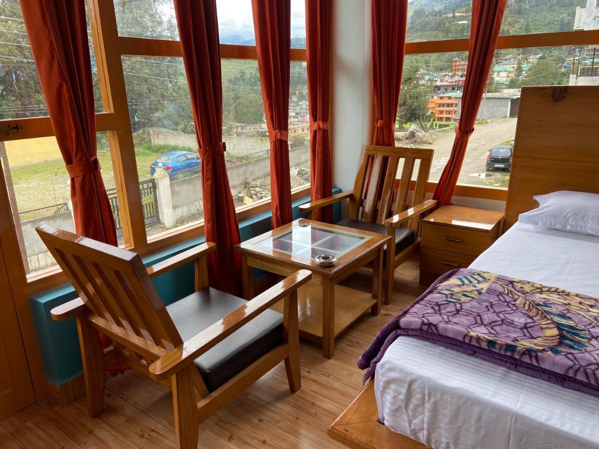Munsyari Hotel Mansarovar Inn מראה חיצוני תמונה