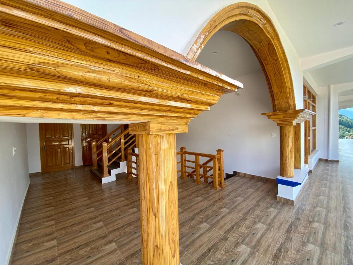 Munsyari Hotel Mansarovar Inn מראה חיצוני תמונה