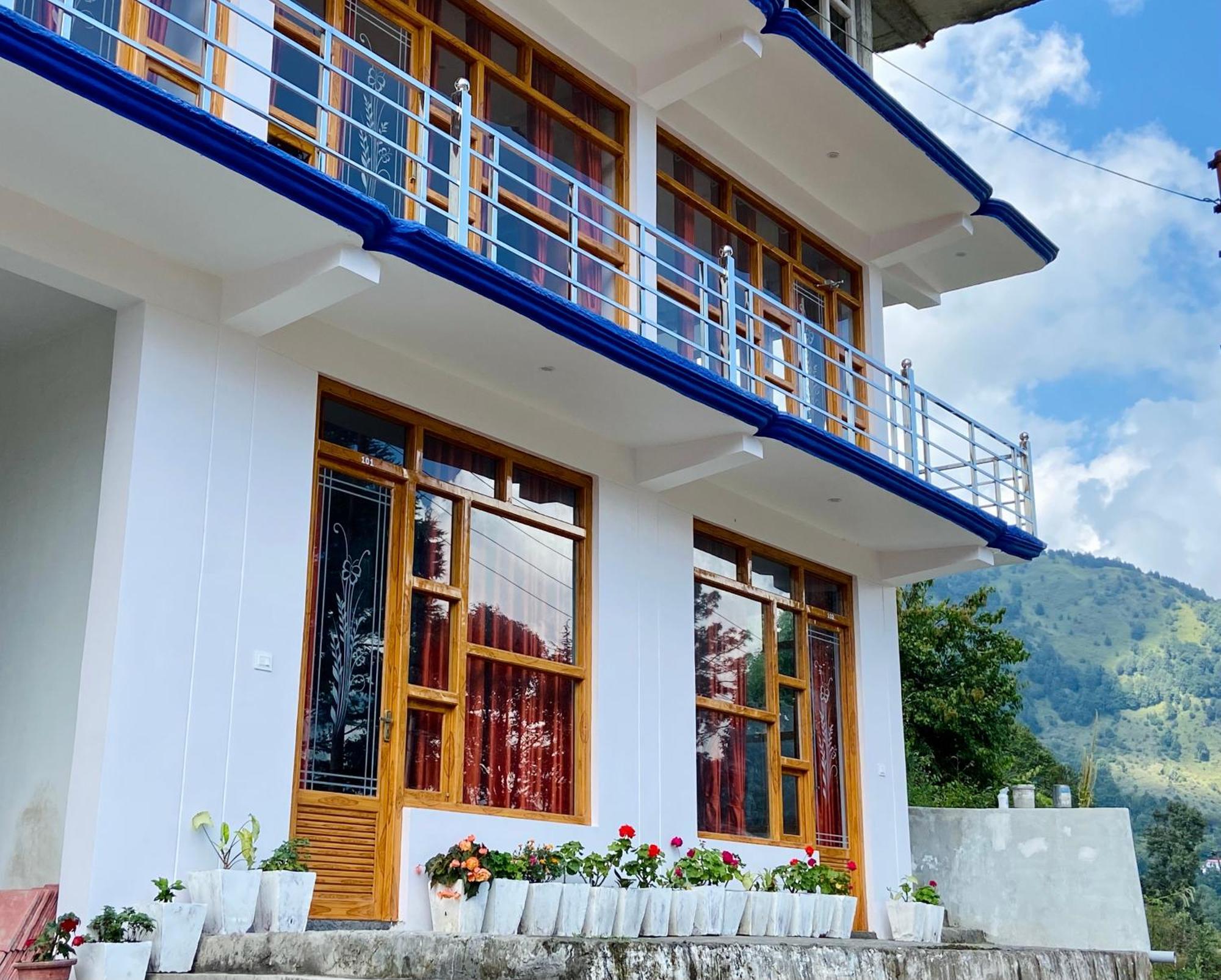 Munsyari Hotel Mansarovar Inn מראה חיצוני תמונה