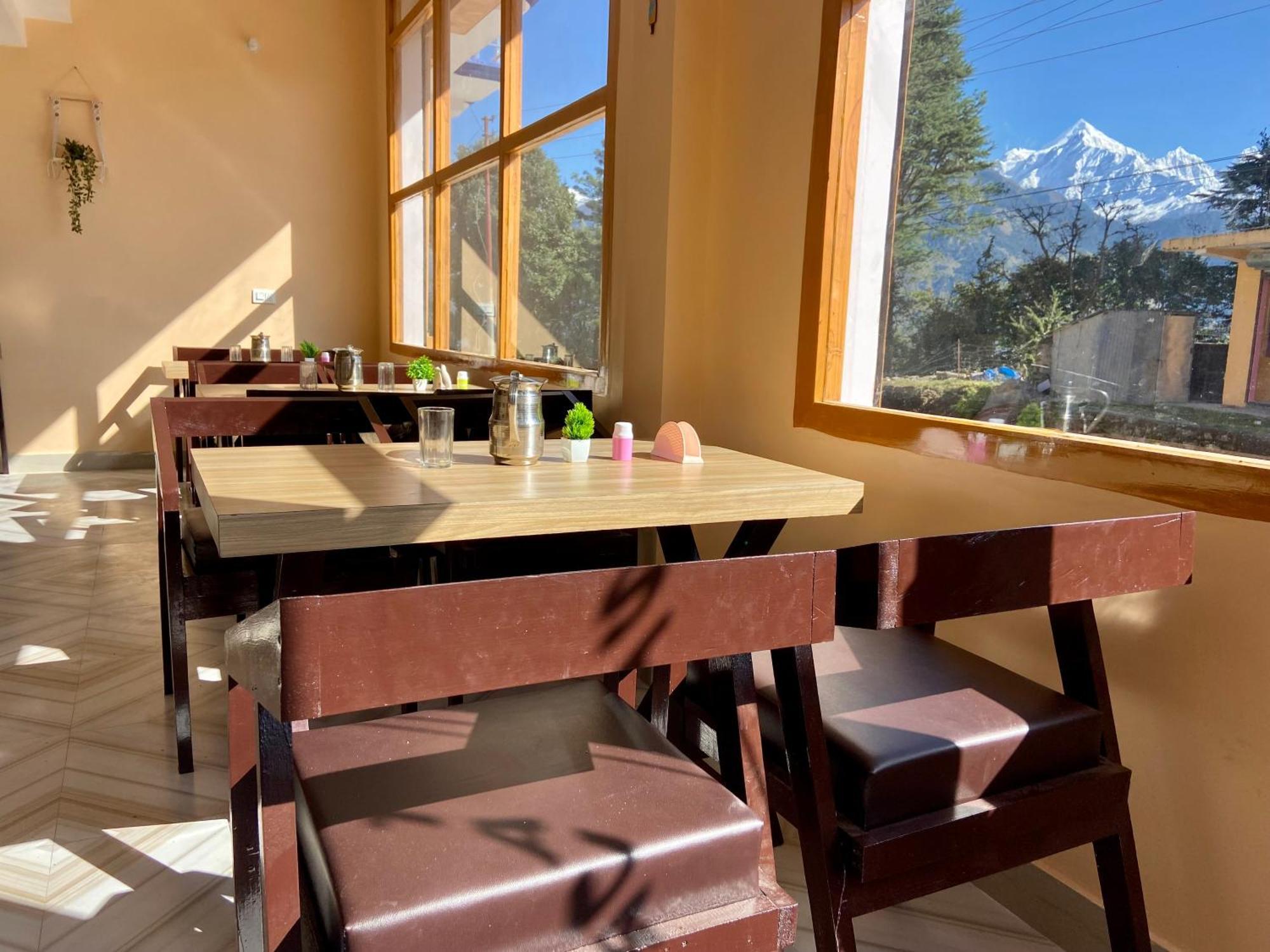 Munsyari Hotel Mansarovar Inn מראה חיצוני תמונה