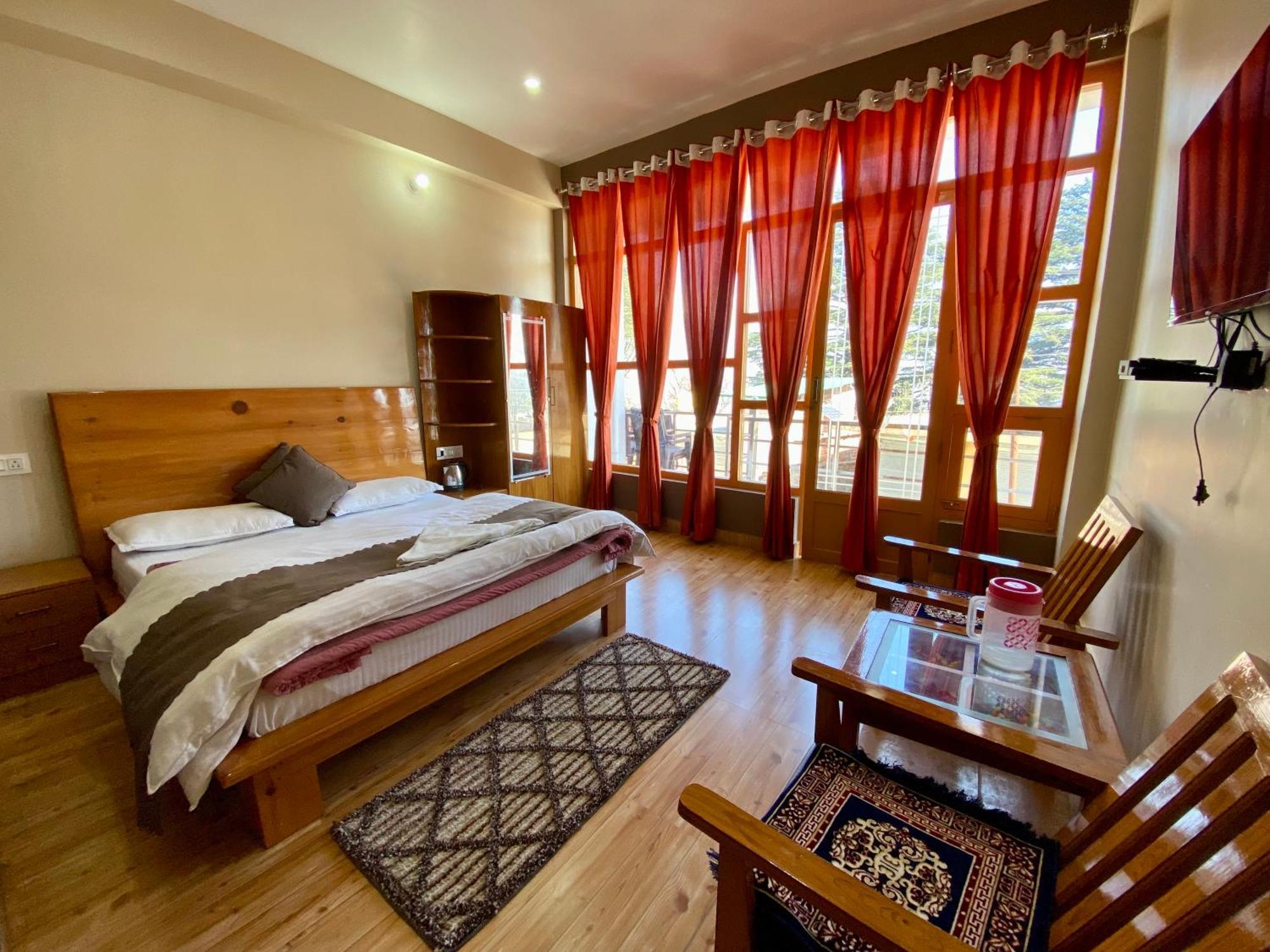 Munsyari Hotel Mansarovar Inn מראה חיצוני תמונה